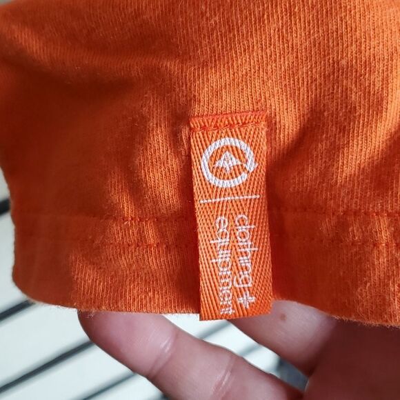 HOST PICK!! NWOT! LRG Tshirt  - Picture 4 of 5